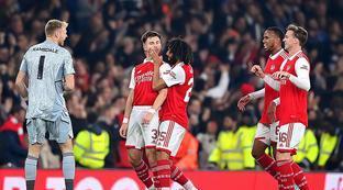 中占据主动 中占据主动